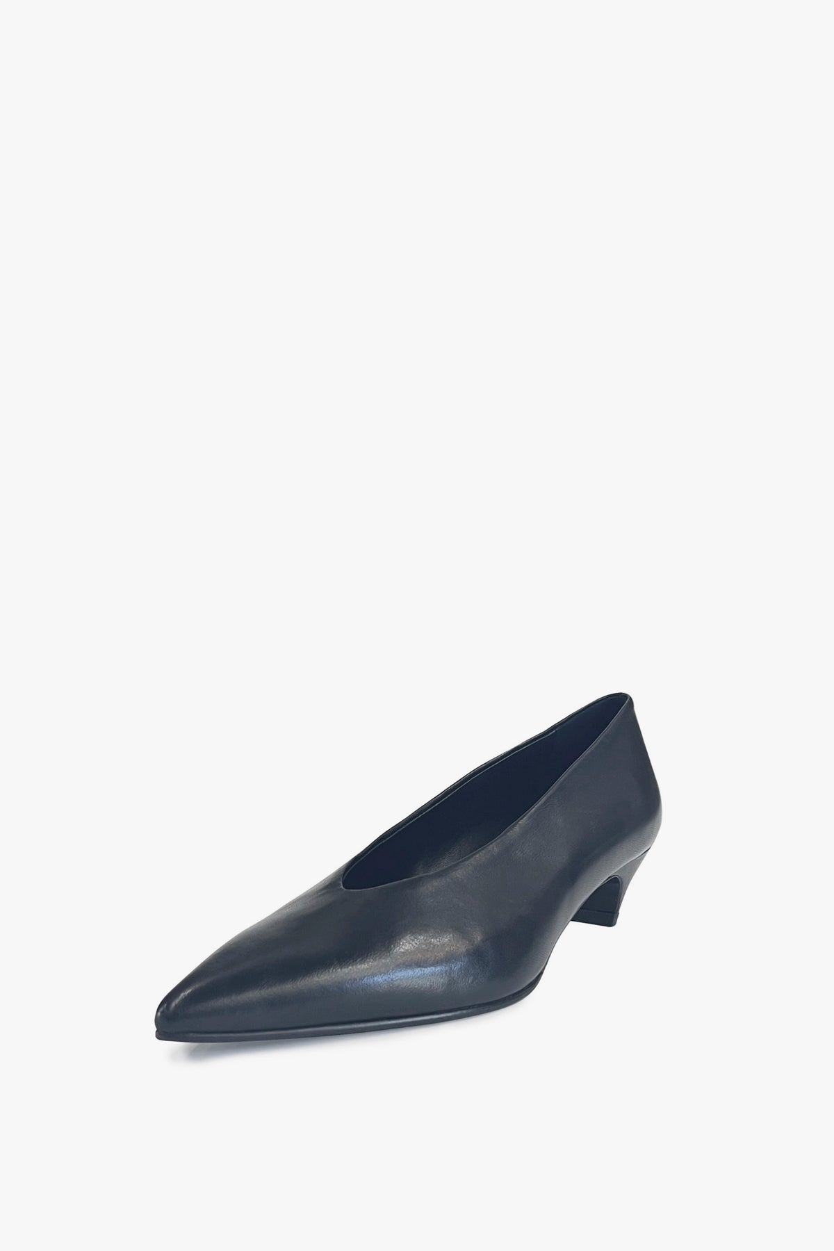 Black Pointy Toe Kitten Heel Pumps
