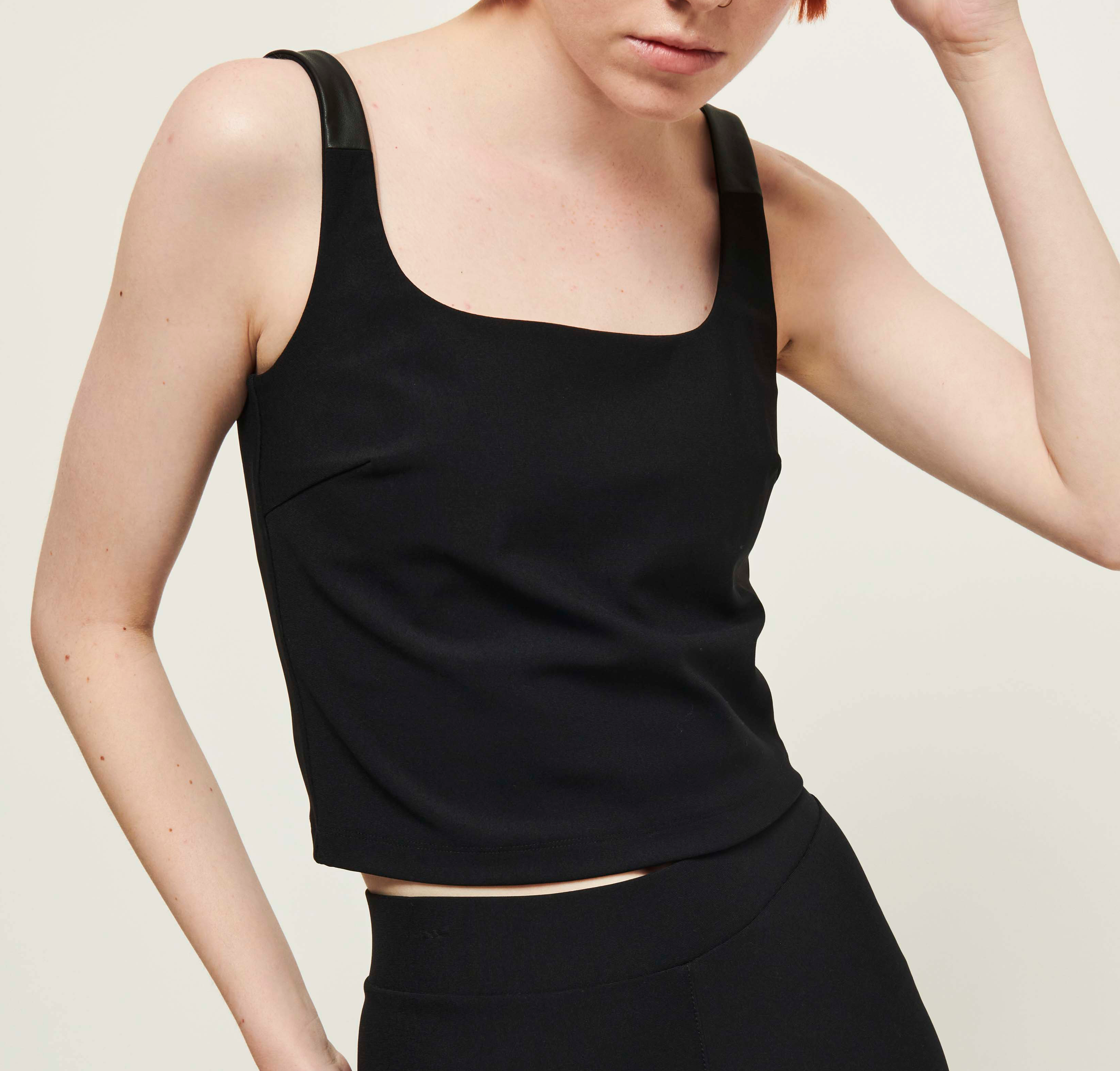 Tech Stretch Tank Top with Leather Trim - TOVALA Top STYLEM Black P