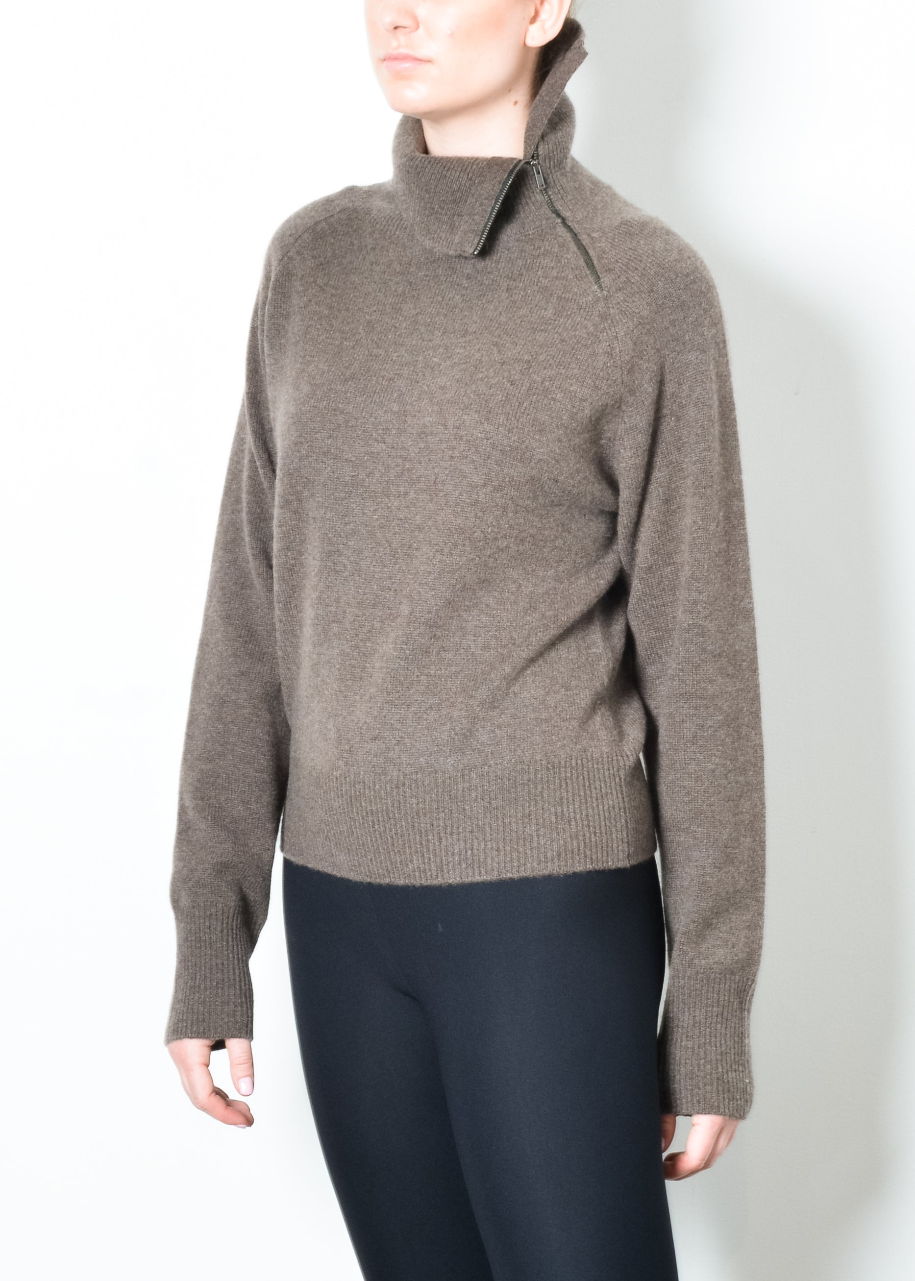Cashmere Turtle Neck with Zip - TAHOE Sweater STYLEM Espresso P