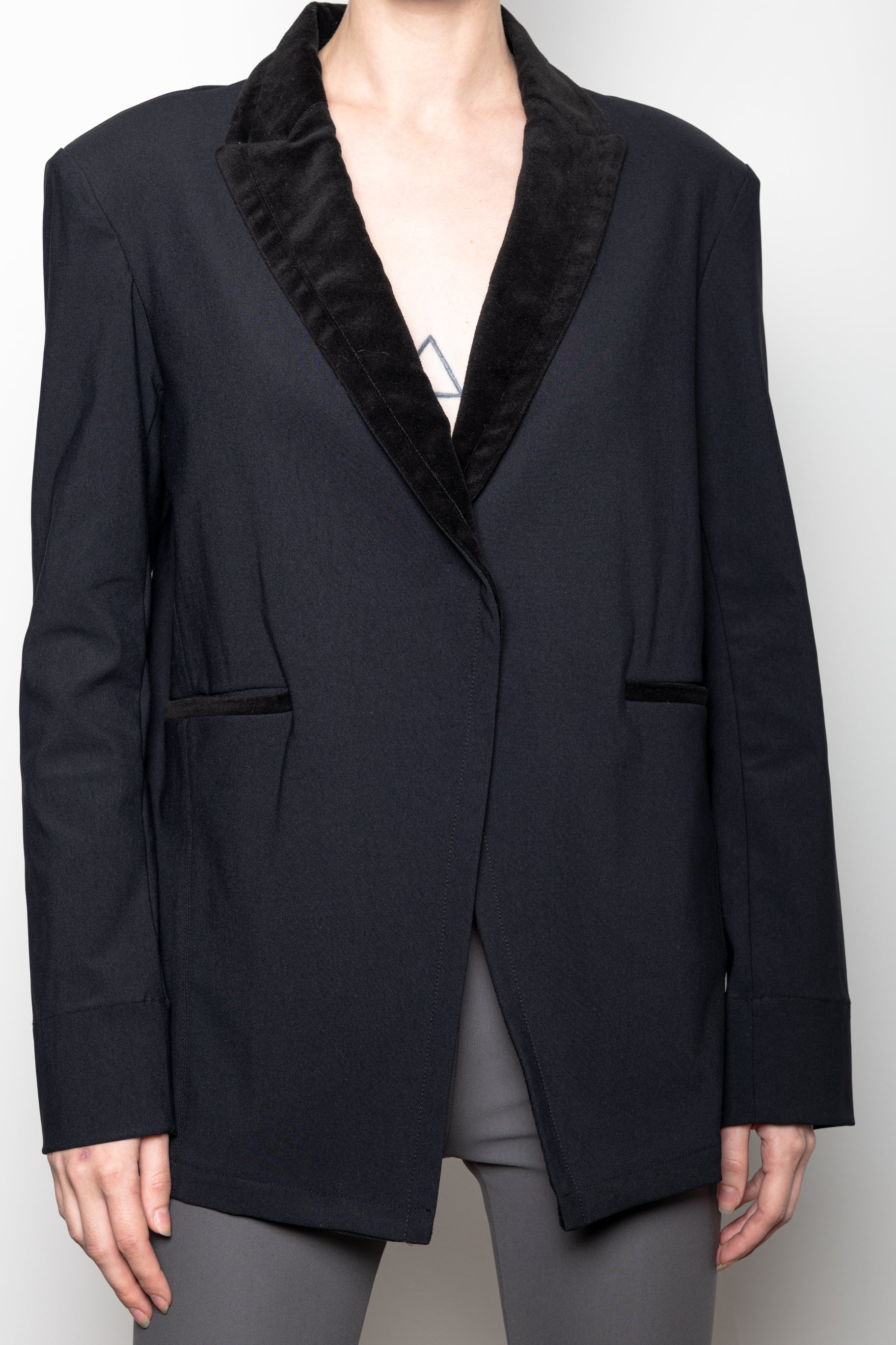 Tech Stretch Oversized Blazer with Velvet Trim - VALLEJO Jacket STYLEM Black P