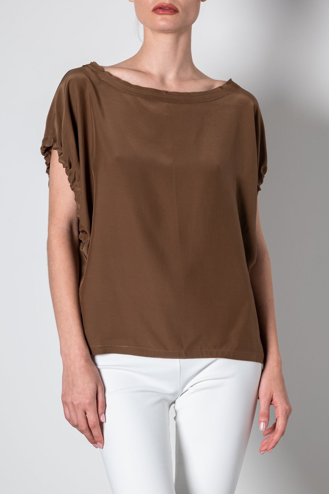 Silk Tee with Drawstrings Sleeve