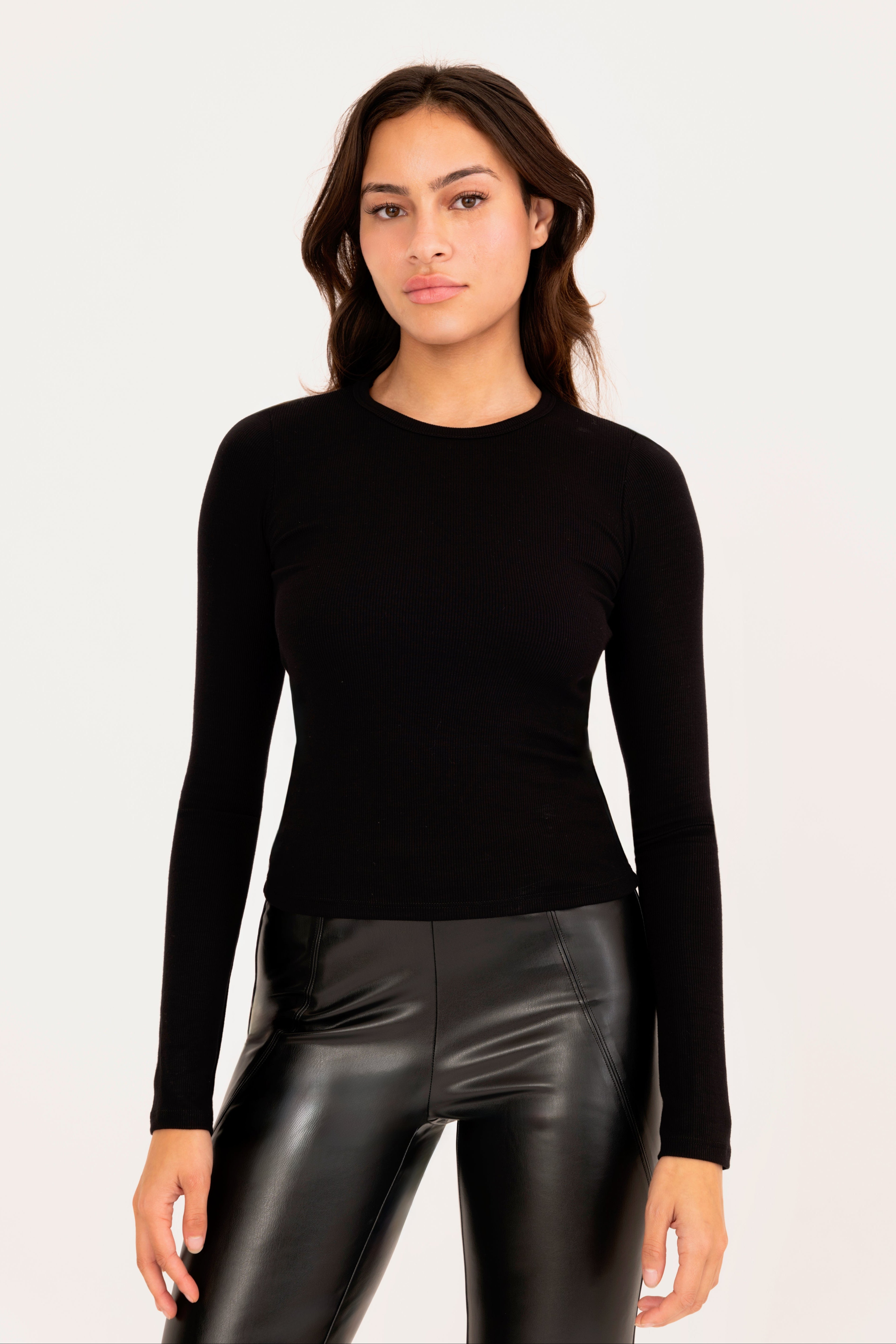 Ribbed Long Sleeve Crew Neck T-Shirt - BSCHLOE Top Betro Simone Black S