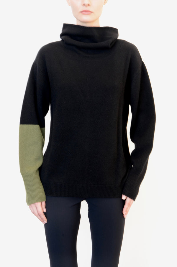 Cashmere Turtle Neck Color block sleeve Sweater - WALDORF Sweater STYLEM Black P 