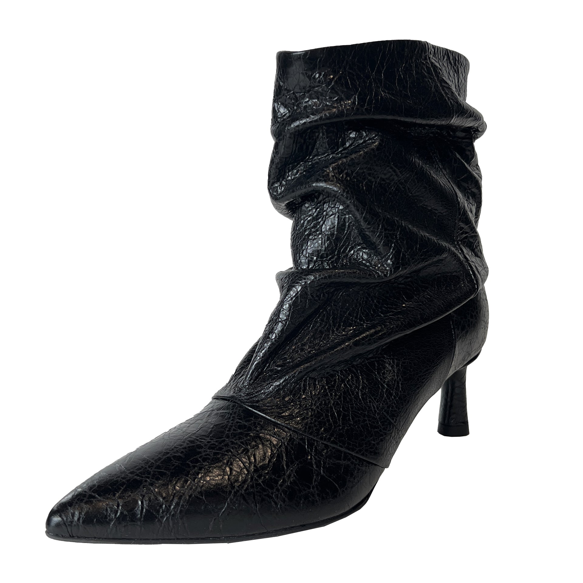 Crinkle Leather Pointy Toe Ruched Ankle Boots - GIL24 Shoes Halmanera