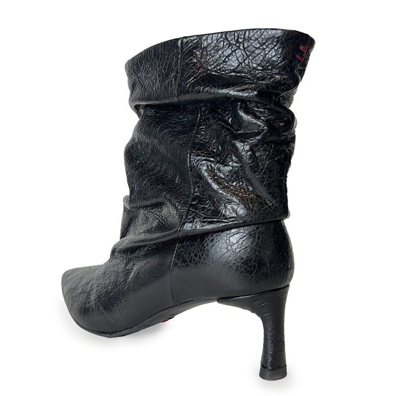 Crinkle Leather Pointy Toe  Ruched Ankle Boots - GIL24
