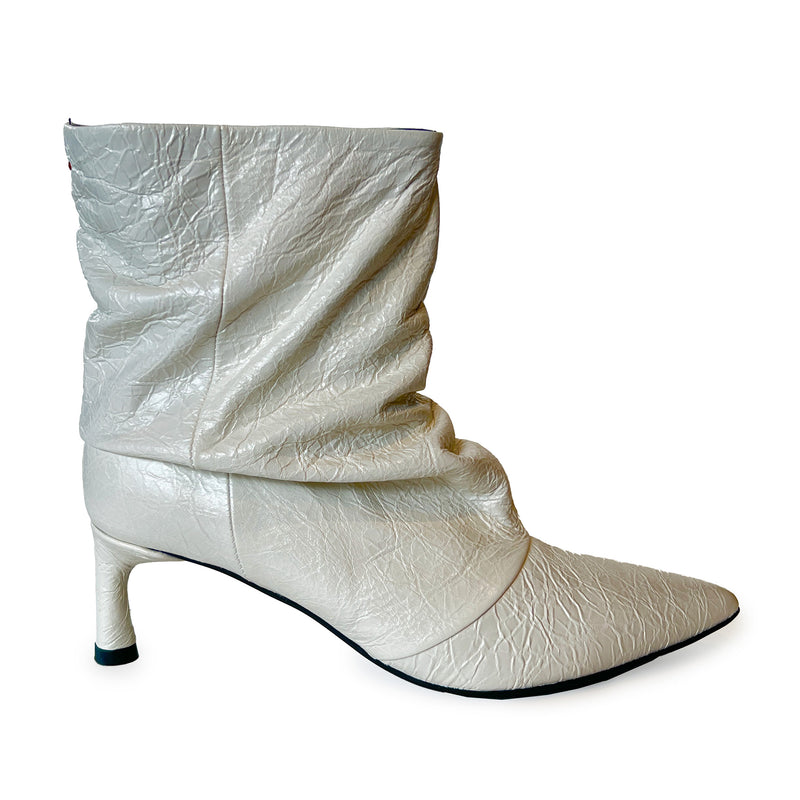 Crinkle Leather Pointy Toe  Ruched Ankle Boots - GIL24