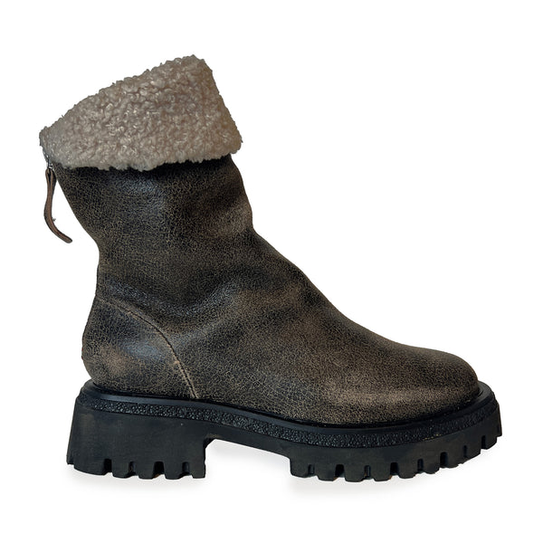 Shearling Round Toe Lug Sole Ankle Boots - RAMA27W
