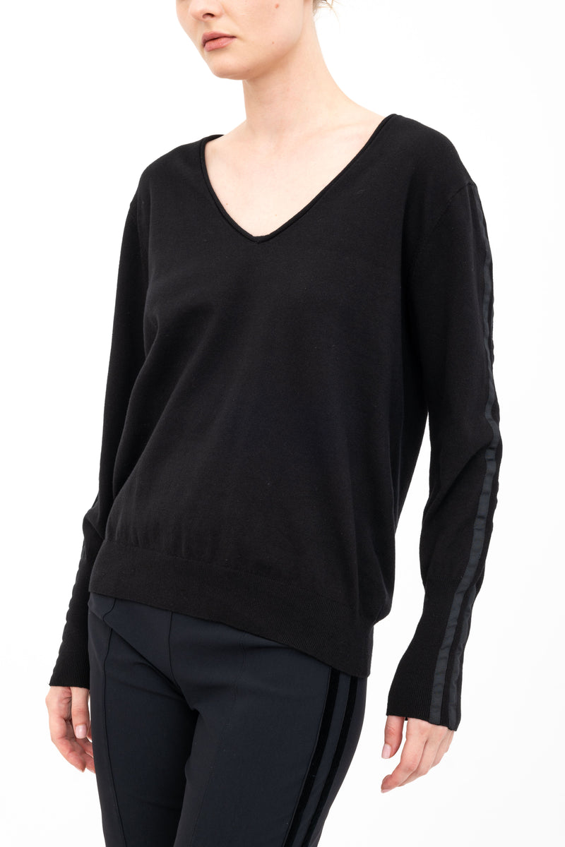 Cotton V Neck Knit Top with Grosgrain Tape - ALBAN H24 Sweater STYLEM Black P 