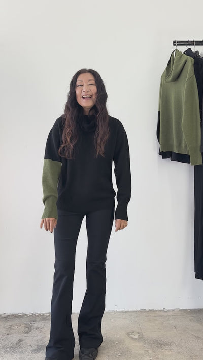 Cashmere Turtle Neck Color block sleeve Sweater - WALDORF Sweater STYLEM